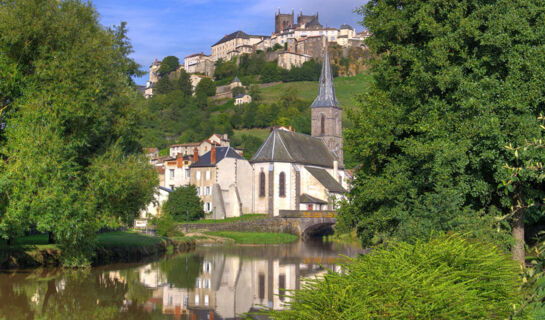 HOTEL CLUB LES HAMEAUX DE LOZERE Fournels