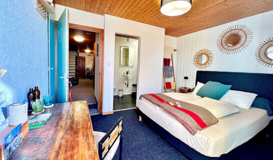 HÔTEL RESTAURANT LES CERNETS VAL-DE-TRAVERS Les Verrières