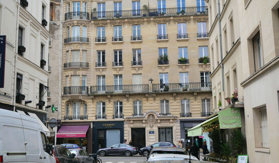 HOTEL COURCELLES MEDERIC (B&B) Paris