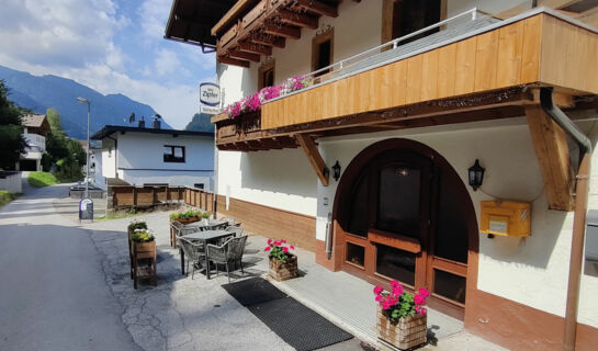 HOTEL BUCKELHOF (B&B) See