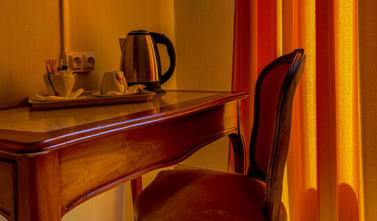 HÔTEL CONTINENTAL (B&B) Evian-les-Bains