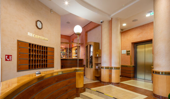 WELLNESS HOTEL JEAN DE CARRO Karlovy Vary