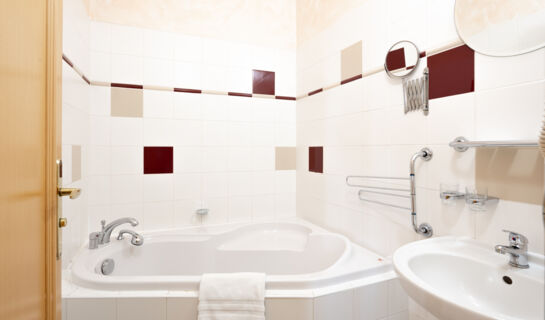 WELLNESS HOTEL JEAN DE CARRO Karlovy Vary