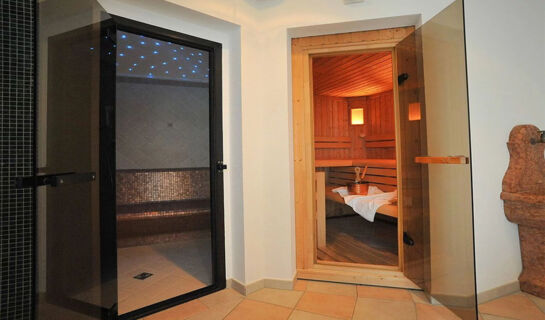 AMOLARIS GARDEN LODGES & GUESTHOUSE (B&B) Coldrano