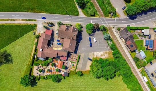 HOTEL UND RESTAURANT NEHRENER HOF (B&B) Nehren