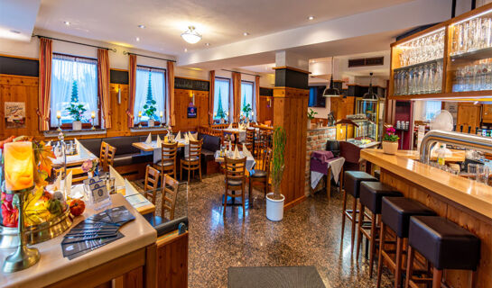 HOTEL UND RESTAURANT NEHRENER HOF (B&B) Nehren