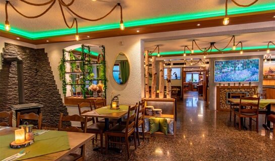 HOTEL UND RESTAURANT NEHRENER HOF (B&B) Nehren