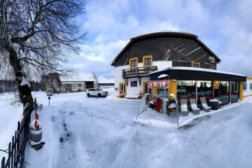 HÔTEL RESTAURANT LES CERNETS VAL-DE-TRAVERS Les Verrières