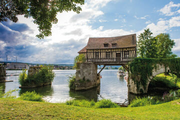 CHÂTEAU CORNEILLE Vieux-Villez