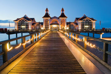 MEERBLAU · HOTEL · RESTAURANT · RÜGEN Sellin