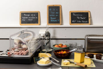 HÔTEL LE FER À CHEVAL Yenne