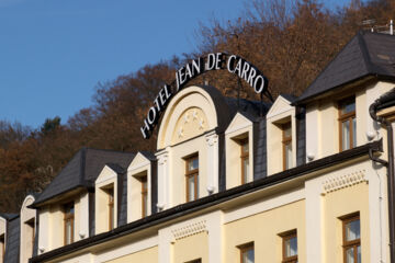 WELLNESS HOTEL JEAN DE CARRO Karlovy Vary