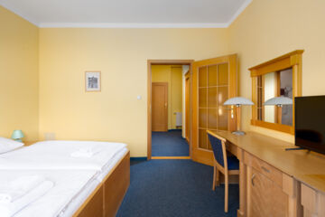 WELLNESS HOTEL JEAN DE CARRO Karlovy Vary