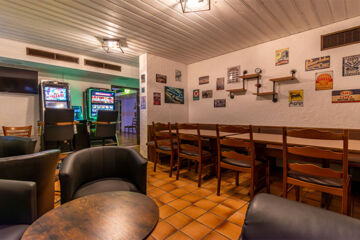 HOTEL UND RESTAURANT NEHRENER HOF (B&B) Nehren