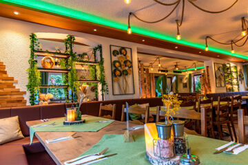 HOTEL UND RESTAURANT NEHRENER HOF (B&B) Nehren